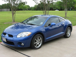 Машина Mitsubishi Eclipse