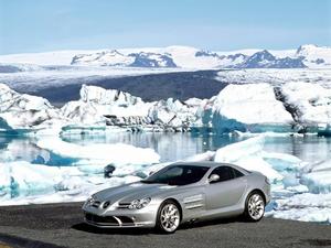 Mercedes benz SLR McLaren