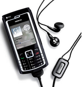 Новый корпус, зарядное устройство и bluetooth адаптер к Nokia N72