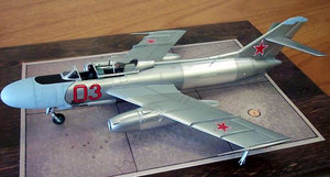 Хочу модель Як-25 в масштабе 1/48