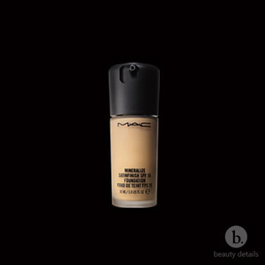 MAC Mineralize Satinfinish SPF 15 Foundation