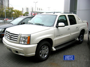 Автомобиль Cadillac Escalade