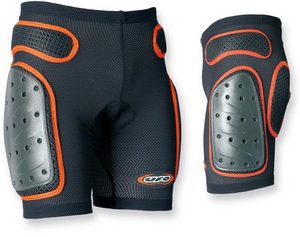 Защита  UFO    Шорты MTB6102 Padded plastic shorts black (K)