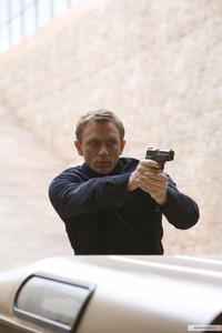 Daniel Craig