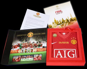 Manchester United Limited Edition '3 star' Commemorative Shirt Box Set 2008