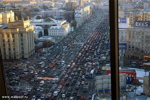 расправляться с пробками, как брюс всемогущий :)