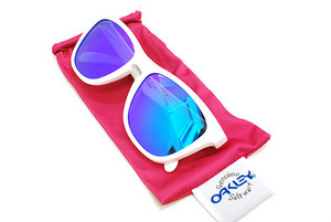 Очки Oakley FrogSkins or Sabre Vision