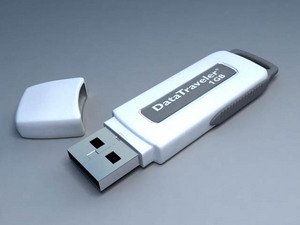 usb флешка на 8 или 16 GB