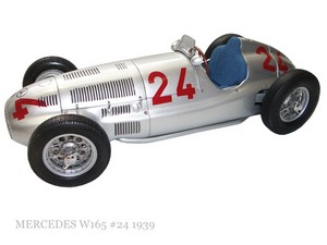 MERCEDES W165 #24 1939 1:18