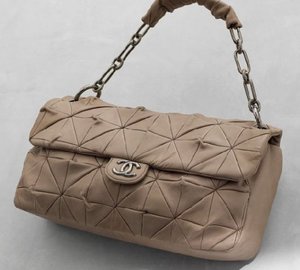 Chanel bag 2.55