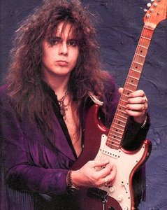 Yngwie Malmsteen - постер и диски