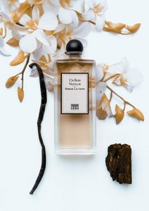 Un Bois Vanille (Serge Lutens)