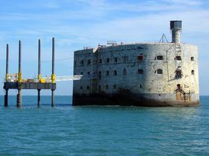 поучаствовать в Fort Boyard