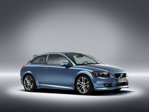 машину VOLVO C 30!!!!!! очень..