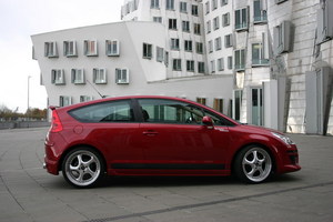 Citroen C4 купе, цвет ROUGE LUCIFER