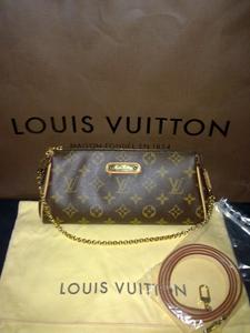 LV Eva Clutch