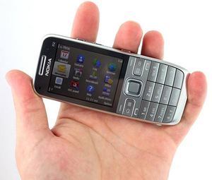 Nokia E52