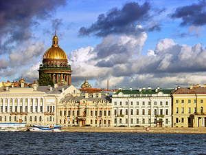 жить в санкт-петербурге