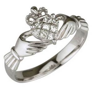 Кольцо Claddagh