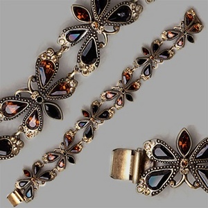 Fireflies Link Bracelet (colour - Topas)