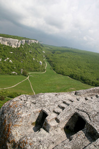 Посетить пещерный город Екси-Кермен