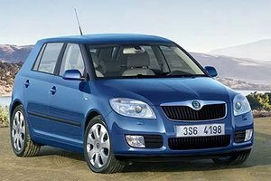 автомобиль Skoda Fabia