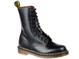 Dr Martens 10 eye boots