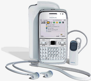 Nokia E72