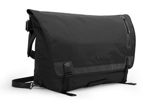 Incase Courier Collection Messenger Bag