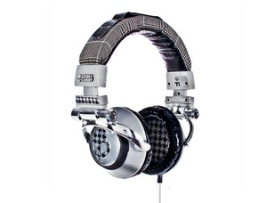 Большие наушники от skullcandy