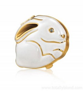 Este Lauder Year of the Rabbit Powder Compact