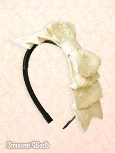 Plume Head Bow