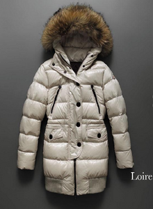 Пуховик Moncler