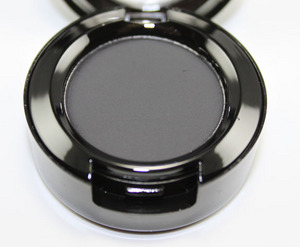 MAC “Carbon“ Eyeshadow