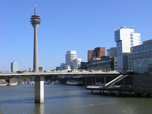 Nach D&#252;sseldorf