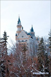 Побывать в замке Нойшванштайн