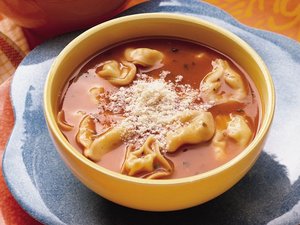 Tomato Tortellini Soup