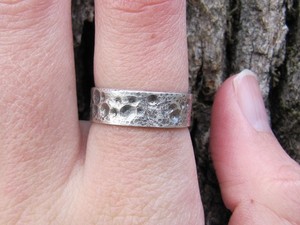 Crater Ring by RootsJewelry on Etsy