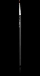 210 presize eye liner brush - MAC