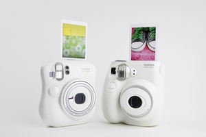 fuji instax mini