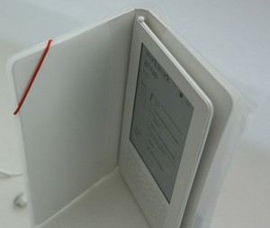 Amazon Kindle 4 с e-ink экраном