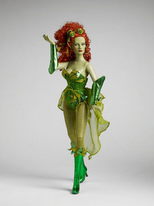 Tonner POISON IVY 17" Deluxe Doll