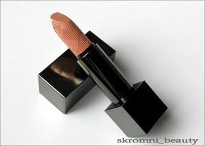 помада Burberry Nude Beige #01