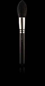 Mac Tapered Face Brush #138