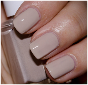 Essie Sand Tropez