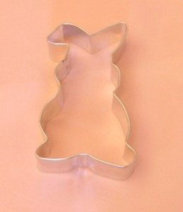 Bunny cookie tins