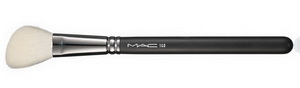 кисть для сухих румян: MAC - 168 Large angled contour brush