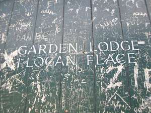 Garden Lodge i Logan Place.