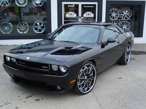 Dodge Challenger SRT8