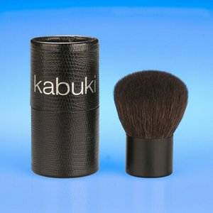 Lil' Buki Brush Кисть кабуки-малютка